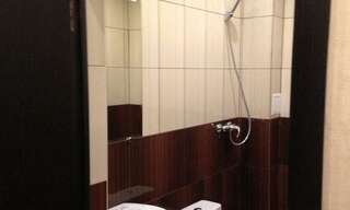 Гостиница Metrotel Чебоксары Номер стандарт с 1 двуспальной кроватью-8